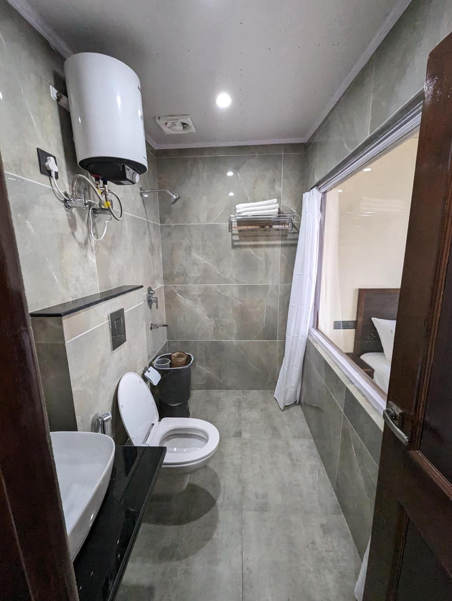 Bed and Breakfast Himalayan Hideaway Shimla Esterno foto