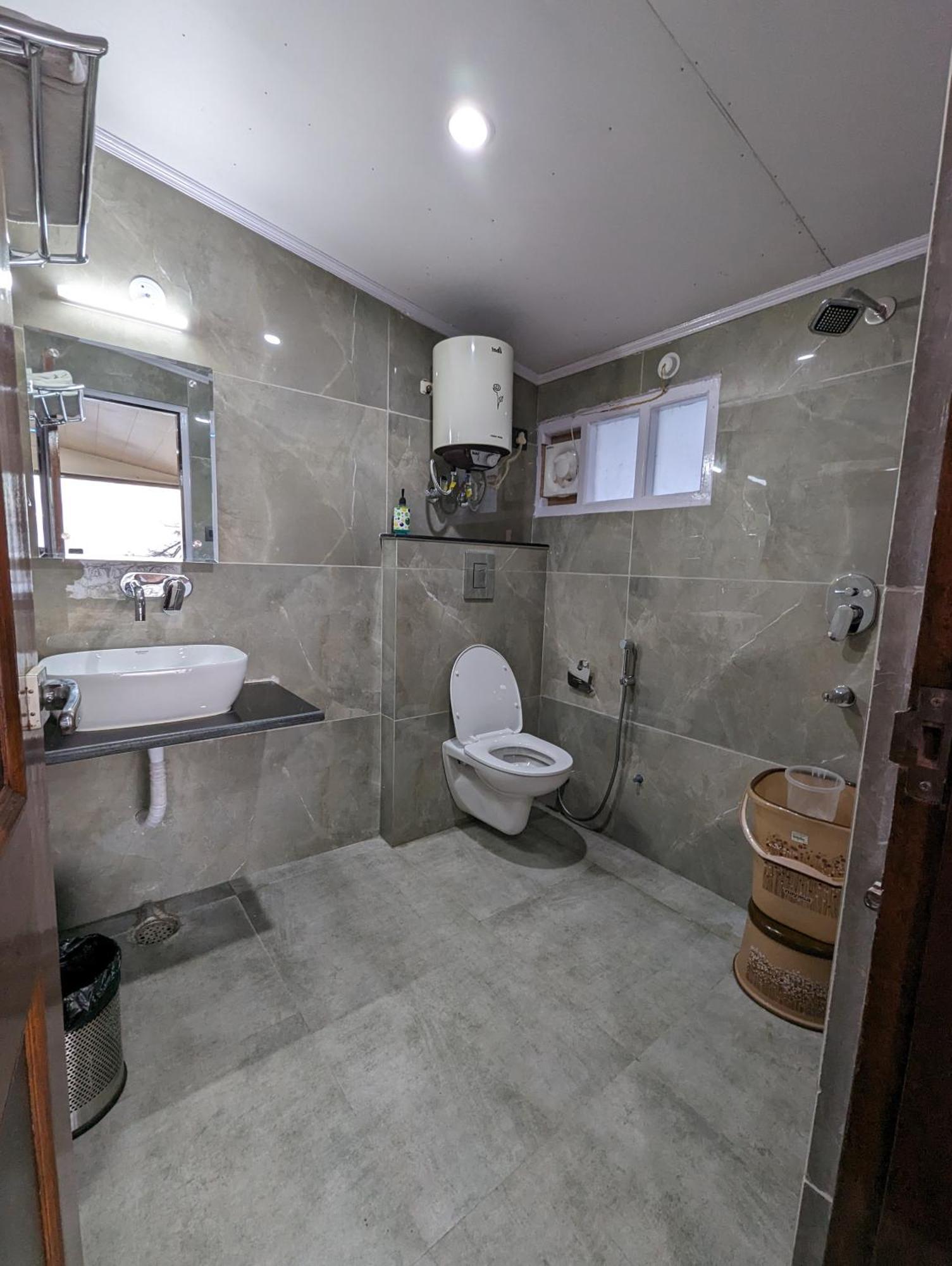 Bed and Breakfast Himalayan Hideaway Shimla Esterno foto