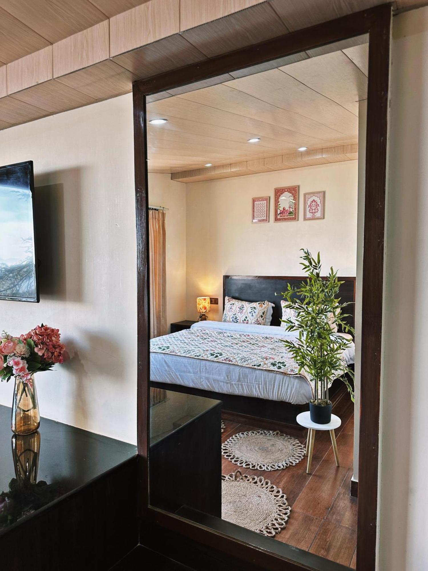 Bed and Breakfast Himalayan Hideaway Shimla Esterno foto